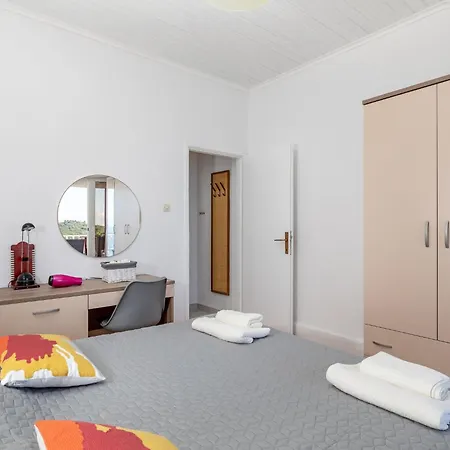 Agneza - One Bedroom With Terrace Appartamento