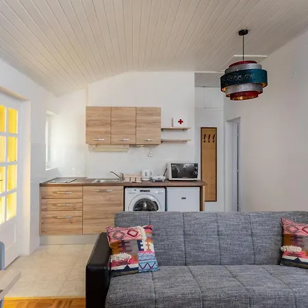 Agneza - One Bedroom With Terrace Daire *